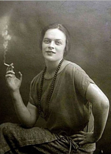 Актриса Татьяна Пельтцер . Москва , 1920-е .

Мы в ТГ..0