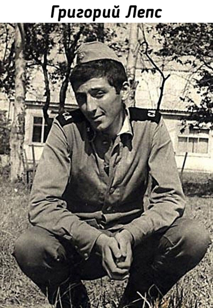 Армейские фото знаменитостей.

Мы в ТГ..1