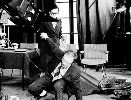 Фотографии со съемок фильма «Служебный роман», 1976 год.

Мы в ТГ..1