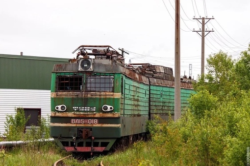 Инцидент с поездом № 1908 произошел ночью 11 января 2004 года на линии..0