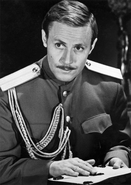 Юрий Мефодьевич Соломин (1935-2024). 

Советский и русский актер и..1