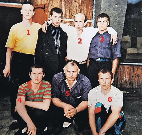 Криминальная Россия 90-х. Представители различных ОПГ на 10..7