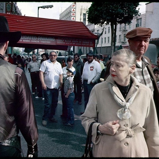 Лос-Анджелес на снимках фотографа Мэтта Суини, 1979-1983 гг.

Мы в ТГ..1