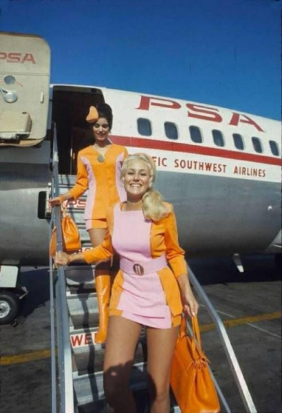 Стюардессы Pacific Southwest Airlines, 1972 год.

Мы в ТГ..0