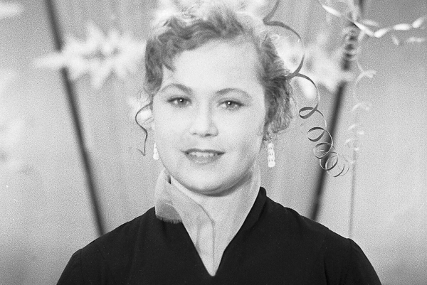 Светлана Немоляева в новогодней телепередаче «Голубой огонек»,..0