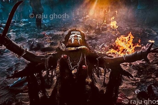 Священнослужители и верные богине Кали. Индия, наши дни.

Мы в ТГ..3