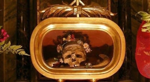 Святой Валентин, точнее его череп.

Мы в ТГ..1