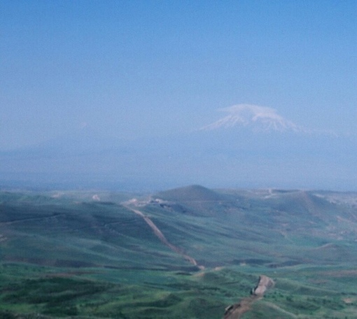 Вид на Арарат близ Еревана , 1985 г .

Мы в ТГ..0