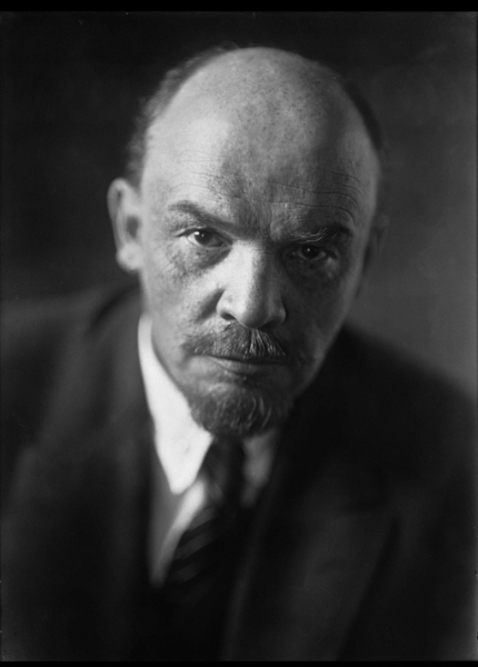 Владимир Ленин . Москва , 1920 г .

Мы в ТГ..0