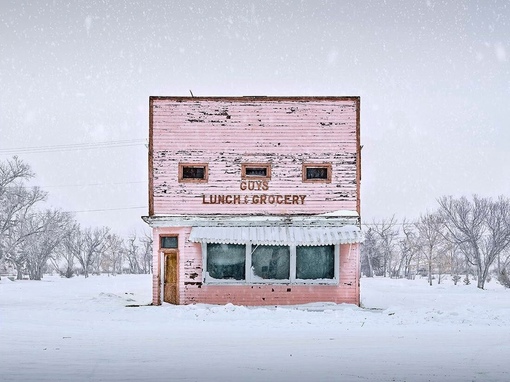 Заброшенные здания в канадской степи, провинция Саскачеван,..5