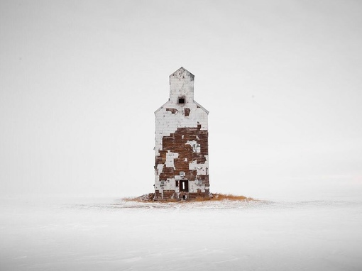 Заброшенные здания в канадской степи, провинция Саскачеван,..4