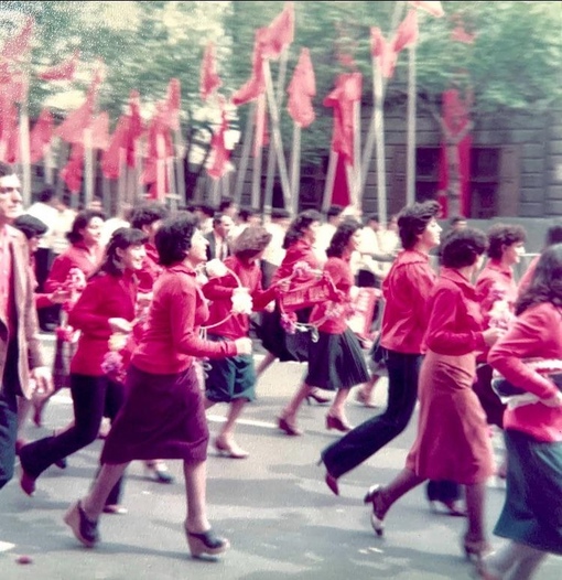 Ереван, Первомай 1982 года

Мы в ТГ..0