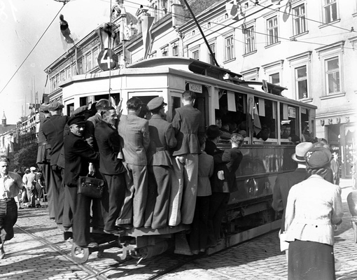 Краков, Польша, 1934 год

Мы в ТГ..0