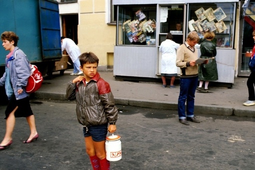 Ленинград в 1987 году, фотограф — Фердинандо Шанна.

Мы в ТГ..1