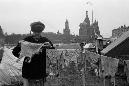 Москва на стыке эпох, 1980-е — 1990-е, фото — Игорь Стомахин.

Мы в ТГ..9