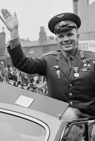 9 марта 1934 года родился Юрий Гагарин — человек, который первым в..1