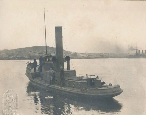 Чехословаки на катере. Владивосток , 1918 г..0