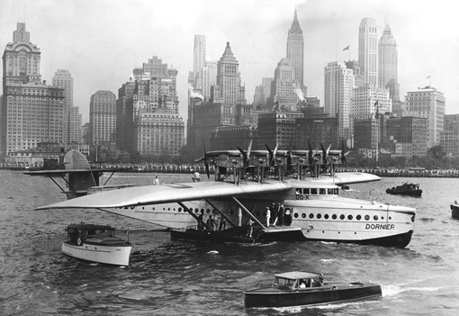Гигантская летающая пассажирская лодка «Дорнье», 1930..8
