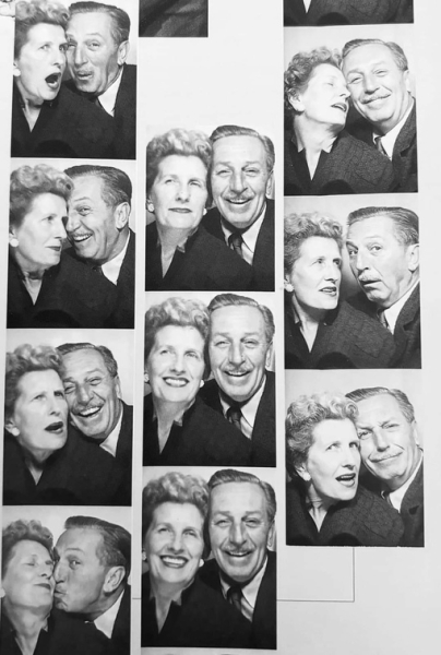 Уолт Дисней и его жена Лилиан в серии фотографий из фотобудки,..0