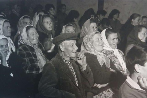 В сельском клубе
Роберт Диамент, 1936 год,..0