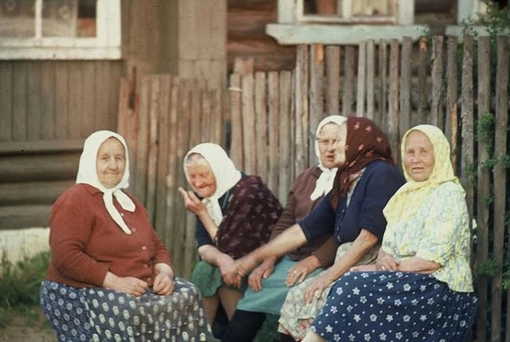 В СССР бабули пользовались большим уважением и могли с..2