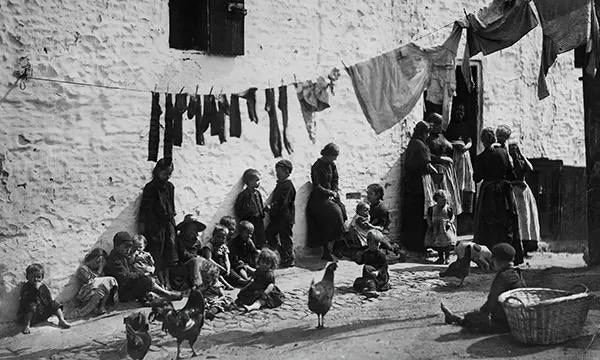 Жители трущоб викторианской Англии, 1900-е..1
