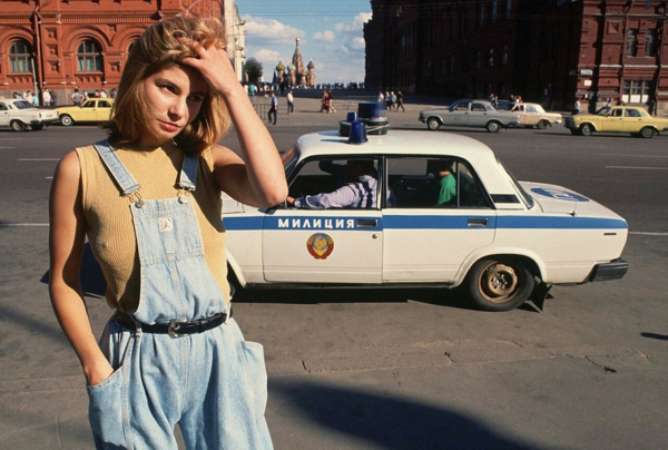 «18-летняя проститутка Катя курсирует по улицам Москвы в поисках..0