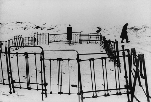 Братская могила, Сталинград, 1943..0