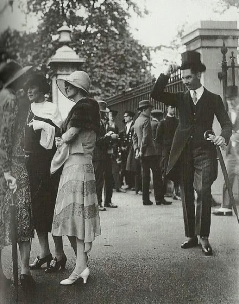 Джентльмен и дамы, 1920-е..0