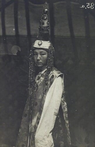 Казахская девушка в свадебном наряде. Российская Империя,..0