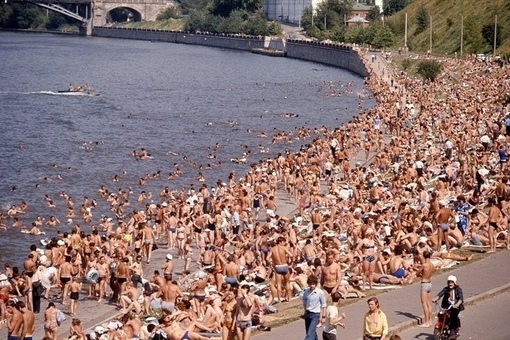 Летний отдых на берегу Москвы-реки, 1970-е..3