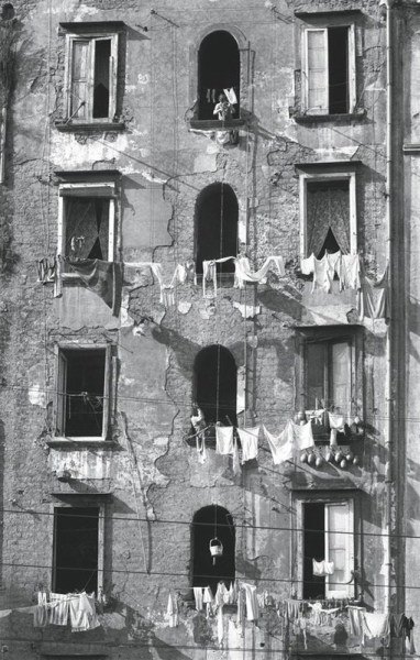 Многоэтажный жилой дом. Неаполь, 1959..0