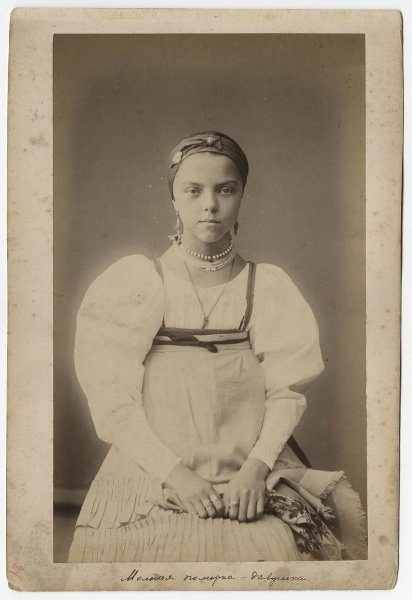 Молодая девушка-поморка, Архангельск, 1900-е..0