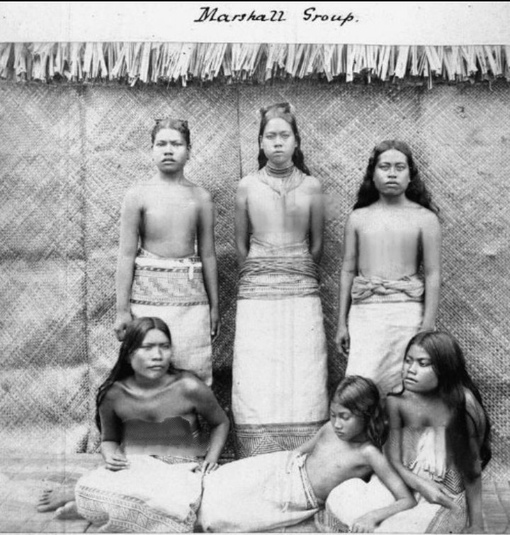 Молодые аборигенки с Маршалловых  островов.Полинезия,..0