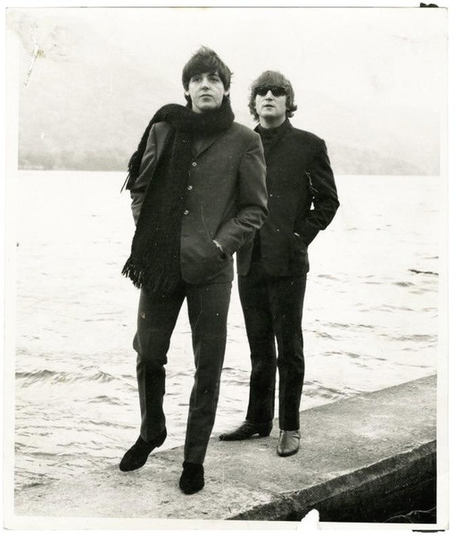 Пол Маккартни и Джон Леннон (Шотландия, 1964..0