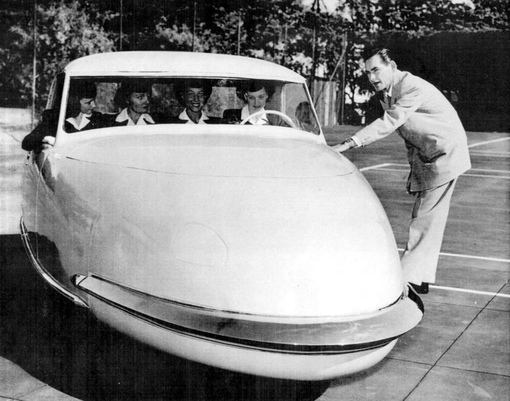 Трехколесный кабриолет Davis Divan, созданный в США в конце 1940-х гг...0