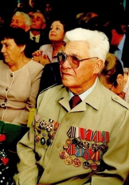 Валериан Соломатин - командир отделения 562-го артиллерийского..0