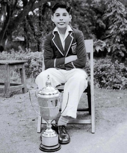 12-летний Фредди Меркьюри (Фаррух Булсара), 1958 год,..0