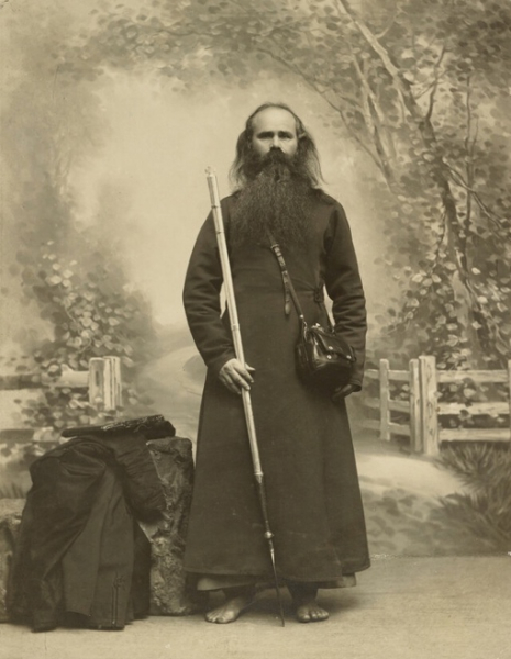 Босоногий странник Василий, 1913. Фотограф Карл Карлович..0