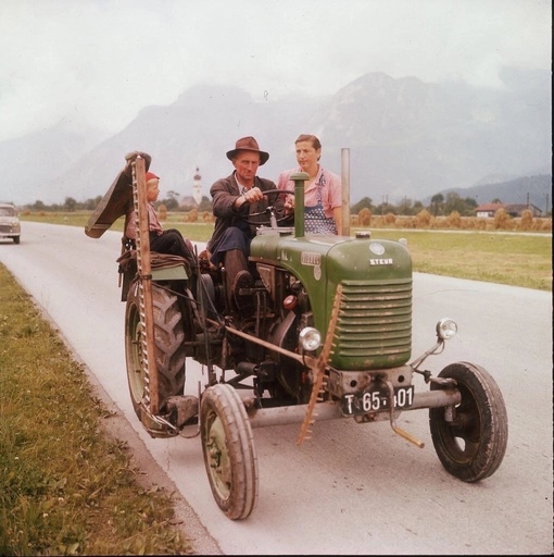 Фермерская семья. Австрия, 1952..0