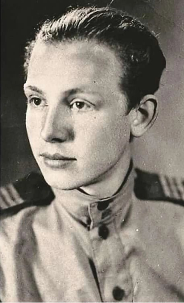 Иннокентий Смоктуновский. 

Две медали «За отвагу» (1943, 1945)
Медаль..0