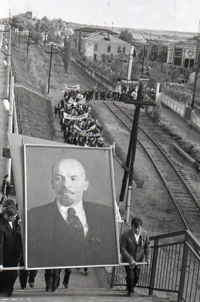 Первомайская демонстрация. Воронежская область, 1973..0