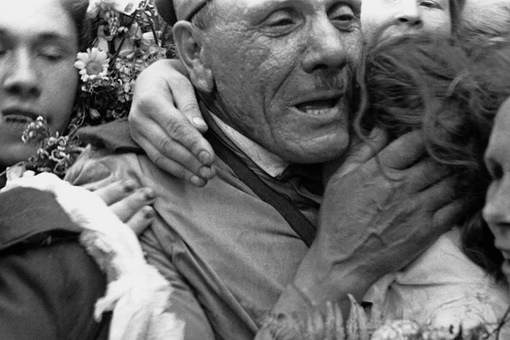 Встреча победителей на Белорусском вокзале. Москва, 1945 г..0