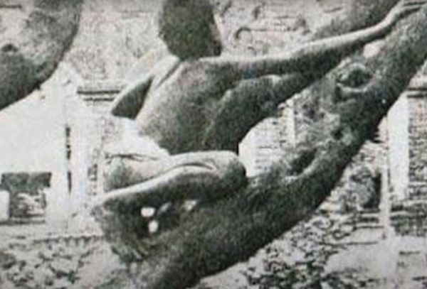 Дина Саничар, который был найден в джунглях Индии в 1872 году,..2