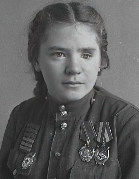 Героизм и жертвы Зинаиды Смирновой: История подвига.

Ради..0