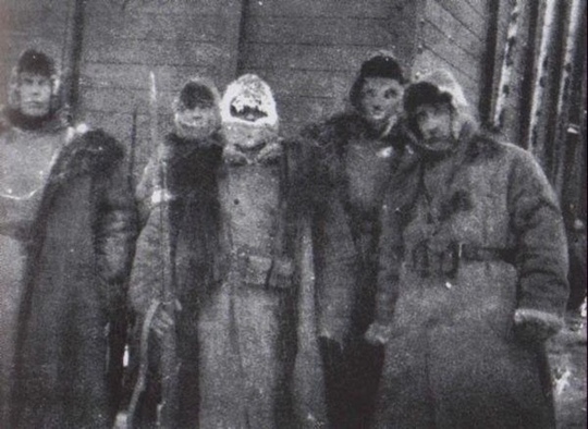 Итальянские интервенты в зимнем Красноярске , 1918..0