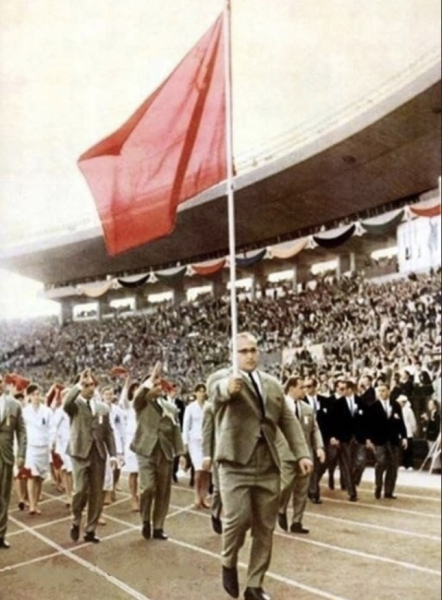Юрий Власов, знаменитый советский спортсмен и олимпийский..0