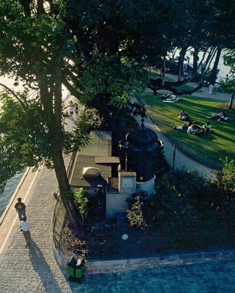 Летний Париж, 1990-е..8