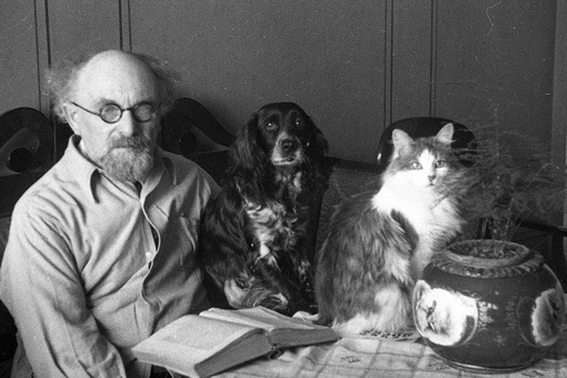 Михаил Пришвин с питомцами, 1946..0