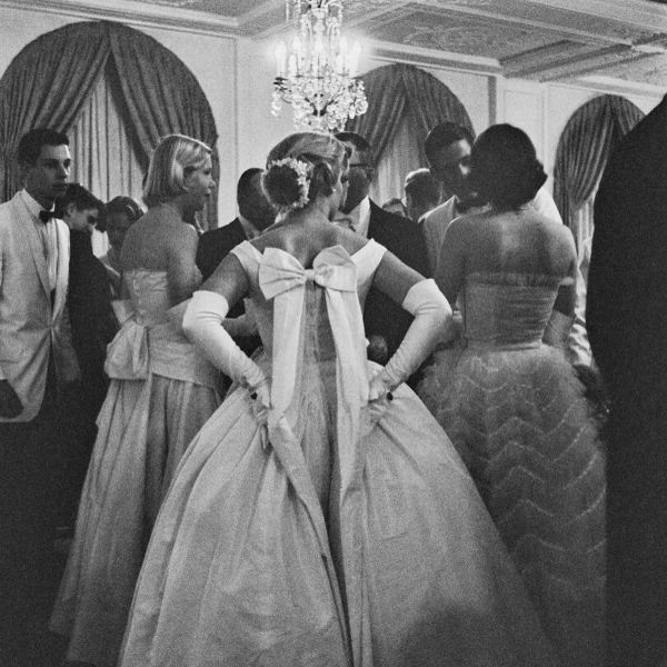 На балу дебютанток, 1950-е, фотограф — Слим..1